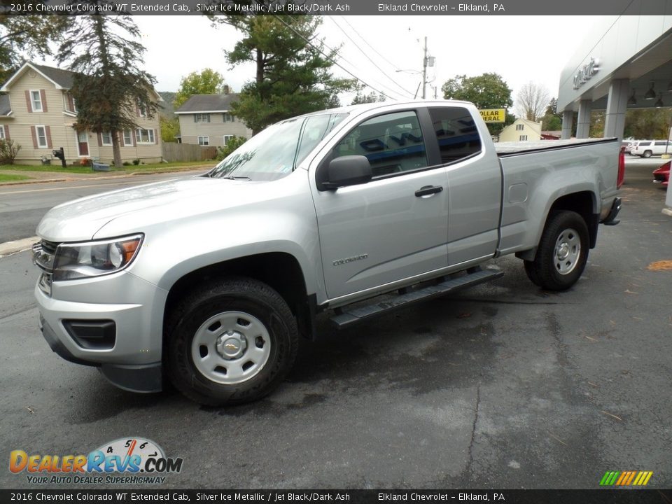 Front 3/4 View of 2016 Chevrolet Colorado WT Extended Cab Photo #1