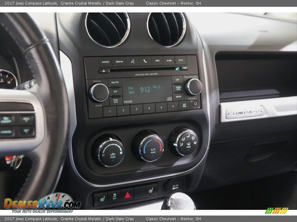 Controls of 2017 Jeep Compass Latitude Photo #10