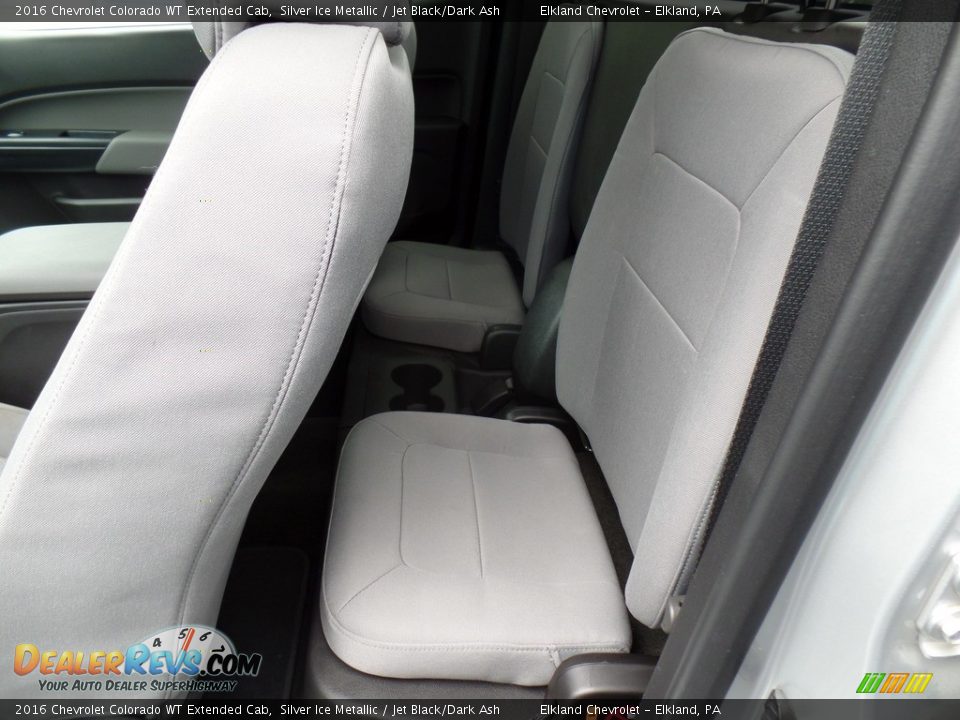 Rear Seat of 2016 Chevrolet Colorado WT Extended Cab Photo #29