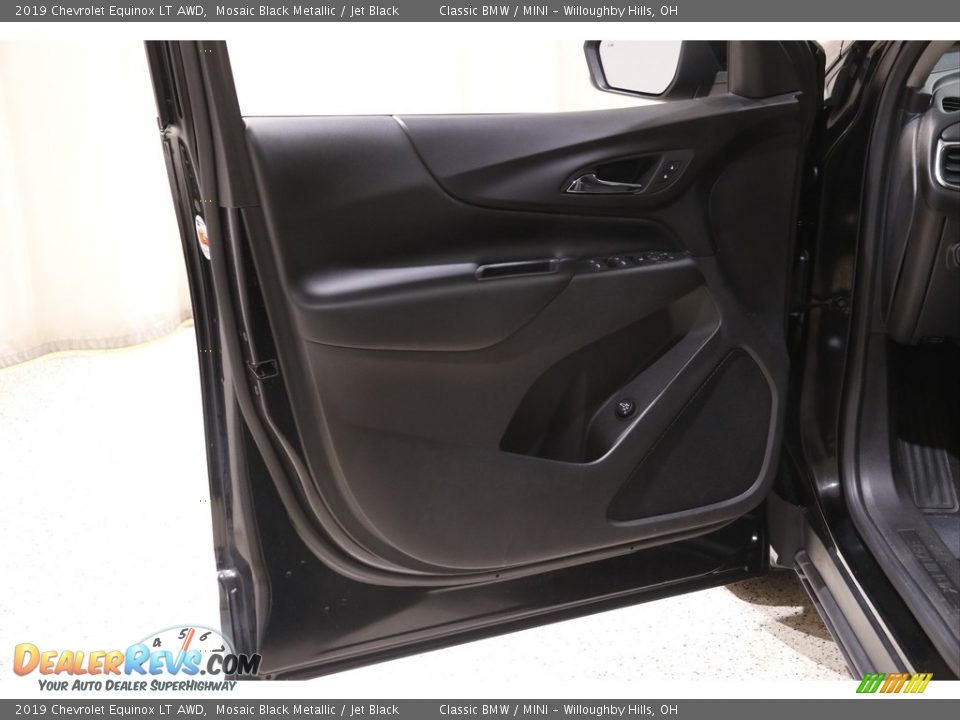 2019 Chevrolet Equinox LT AWD Mosaic Black Metallic / Jet Black Photo #4