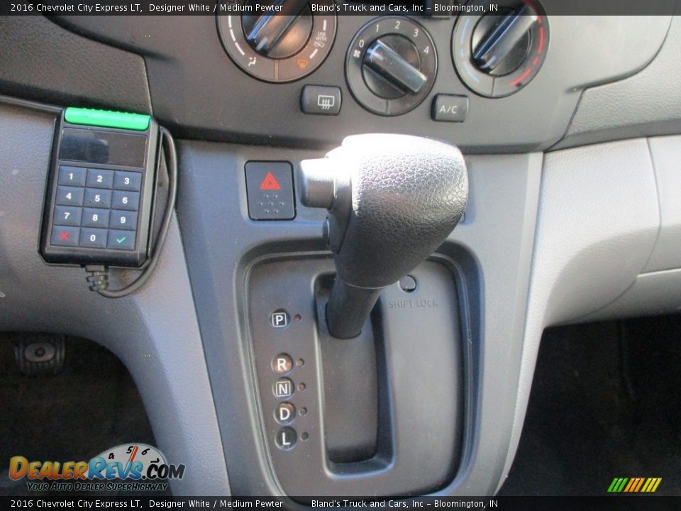 2016 Chevrolet City Express LT Shifter Photo #19