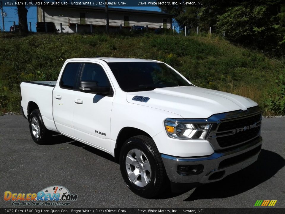 Front 3/4 View of 2022 Ram 1500 Big Horn Quad Cab Photo #4