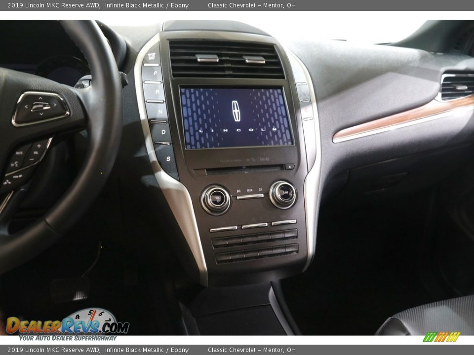 Controls of 2019 Lincoln MKC Reserve AWD Photo #9