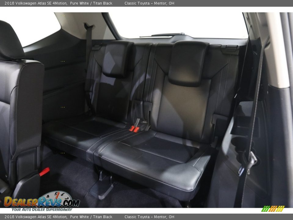 2018 Volkswagen Atlas SE 4Motion Pure White / Titan Black Photo #16