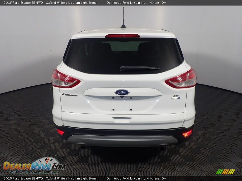 2016 Ford Escape SE 4WD Oxford White / Medium Light Stone Photo #13