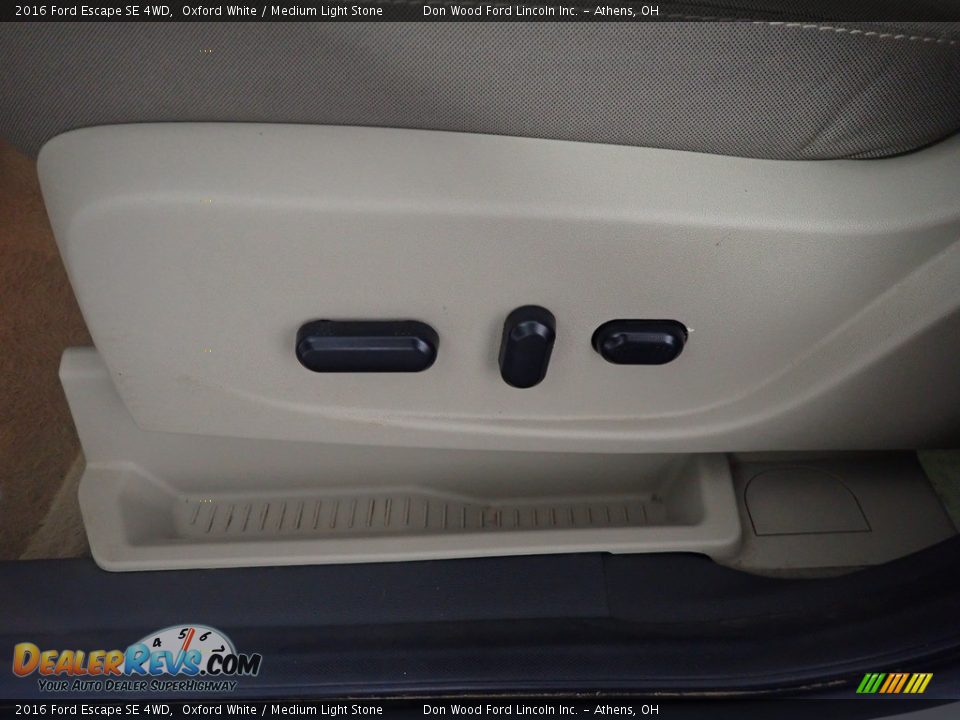2016 Ford Escape SE 4WD Oxford White / Medium Light Stone Photo #24