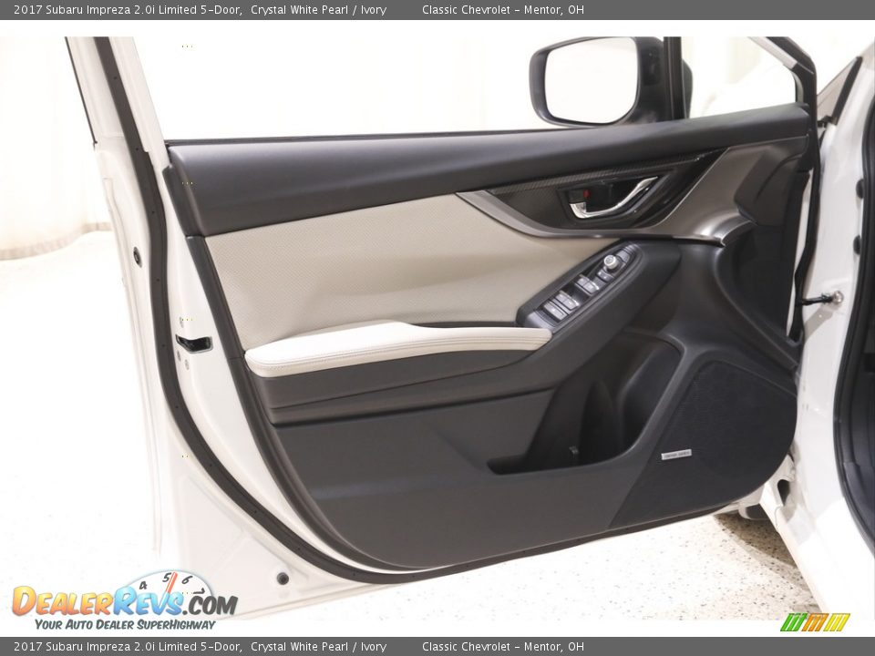 Door Panel of 2017 Subaru Impreza 2.0i Limited 5-Door Photo #4