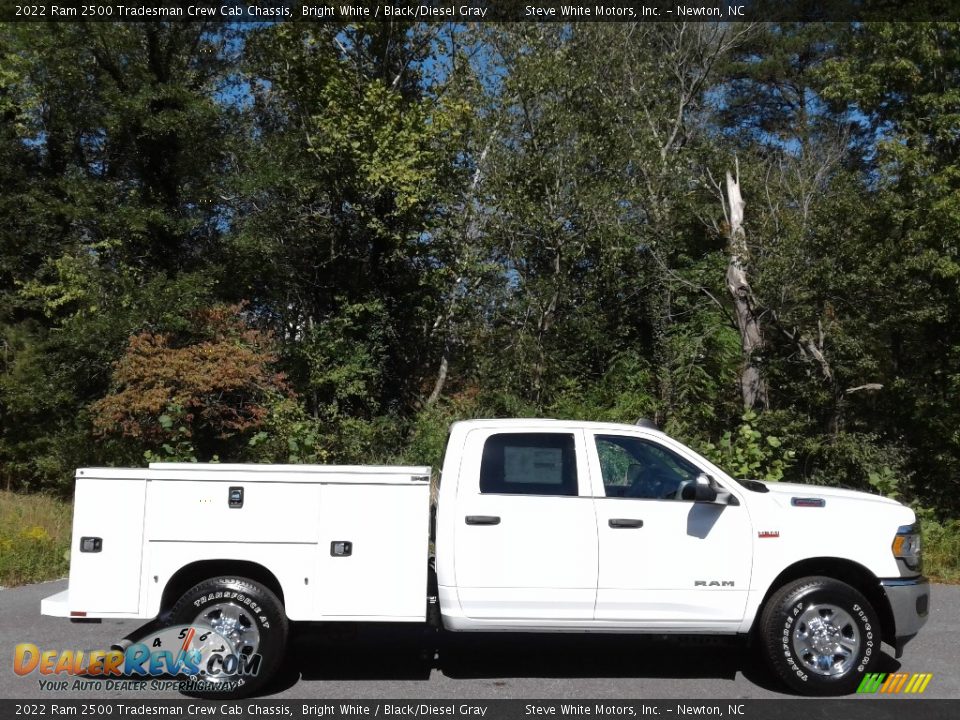 2022 Ram 2500 Tradesman Crew Cab Chassis Bright White / Black/Diesel Gray Photo #5