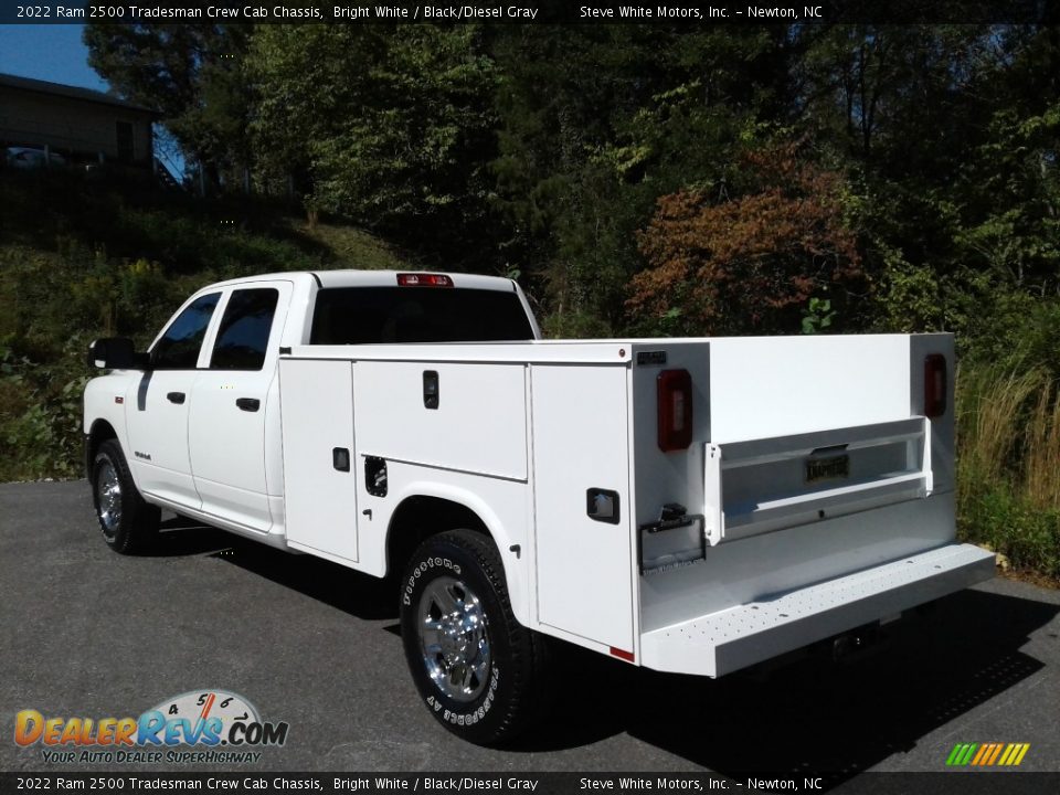 2022 Ram 2500 Tradesman Crew Cab Chassis Bright White / Black/Diesel Gray Photo #10