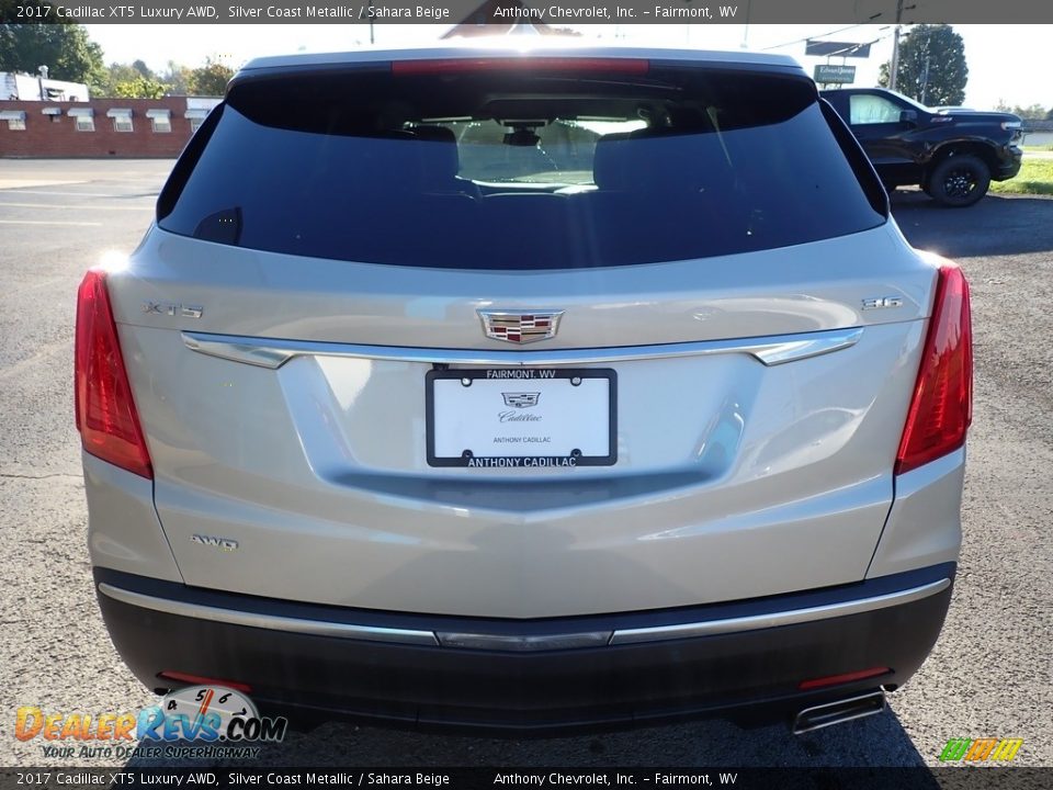 2017 Cadillac XT5 Luxury AWD Silver Coast Metallic / Sahara Beige Photo #4