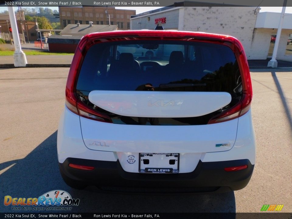 2022 Kia Soul EX Snow White Pearl / Black Photo #3