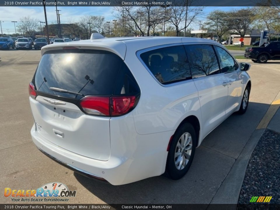 2018 Chrysler Pacifica Touring Plus Bright White / Black/Alloy Photo #2