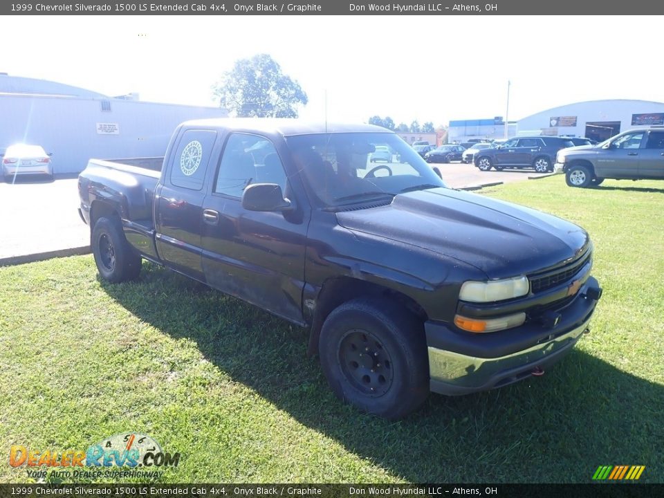 1999 Chevrolet Silverado 1500 LS Extended Cab 4x4 Onyx Black / Graphite Photo #2