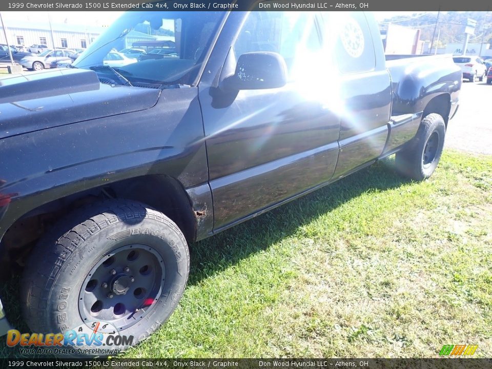 1999 Chevrolet Silverado 1500 LS Extended Cab 4x4 Onyx Black / Graphite Photo #8