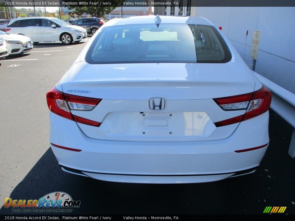 2018 Honda Accord EX Sedan Platinum White Pearl / Ivory Photo #4