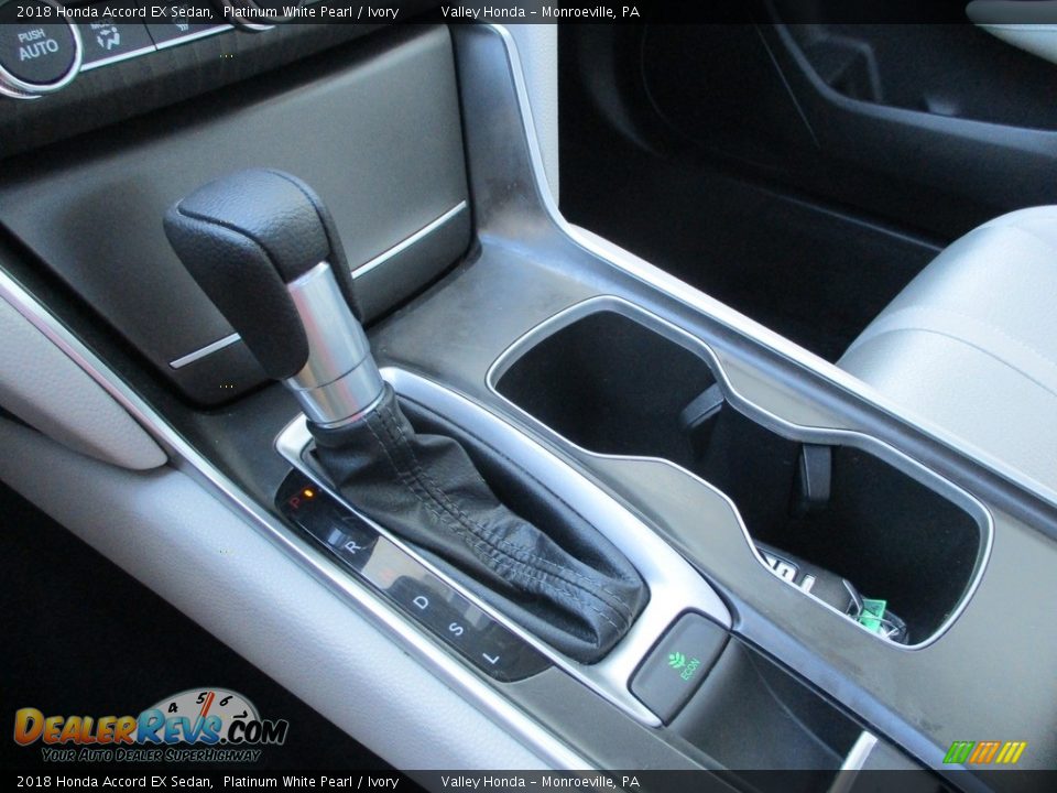 2018 Honda Accord EX Sedan Platinum White Pearl / Ivory Photo #18