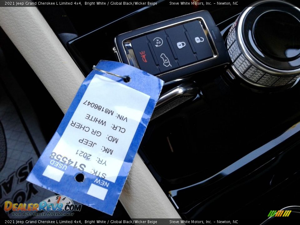 2021 Jeep Grand Cherokee L Limited 4x4 Bright White / Global Black/Wicker Beige Photo #32