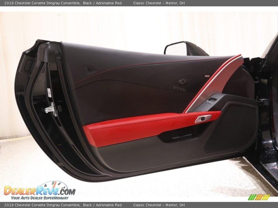 Door Panel of 2019 Chevrolet Corvette Stingray Convertible Photo #5