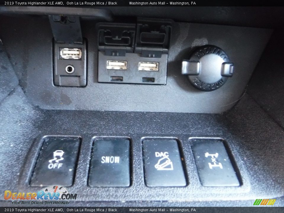 2019 Toyota Highlander XLE AWD Ooh La La Rouge Mica / Black Photo #30