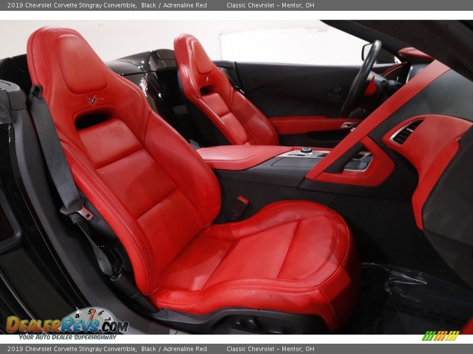 Front Seat of 2019 Chevrolet Corvette Stingray Convertible Photo #23