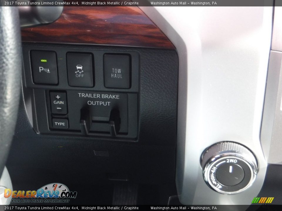 Controls of 2017 Toyota Tundra Limited CrewMax 4x4 Photo #7