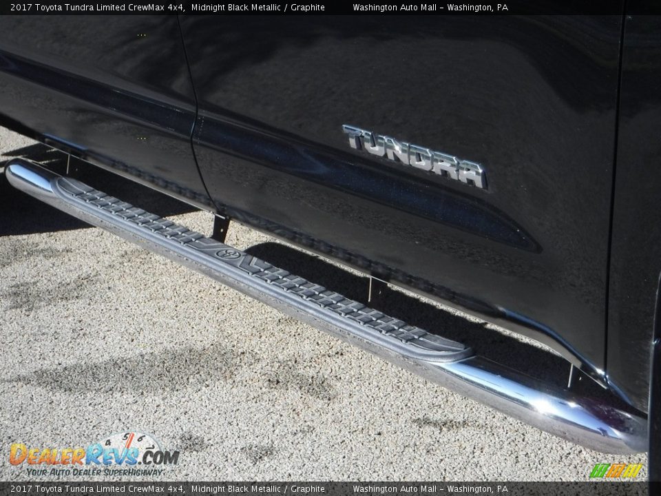 2017 Toyota Tundra Limited CrewMax 4x4 Midnight Black Metallic / Graphite Photo #11
