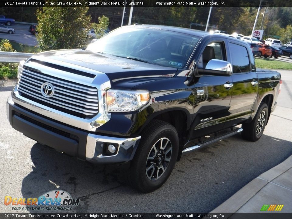 2017 Toyota Tundra Limited CrewMax 4x4 Midnight Black Metallic / Graphite Photo #13