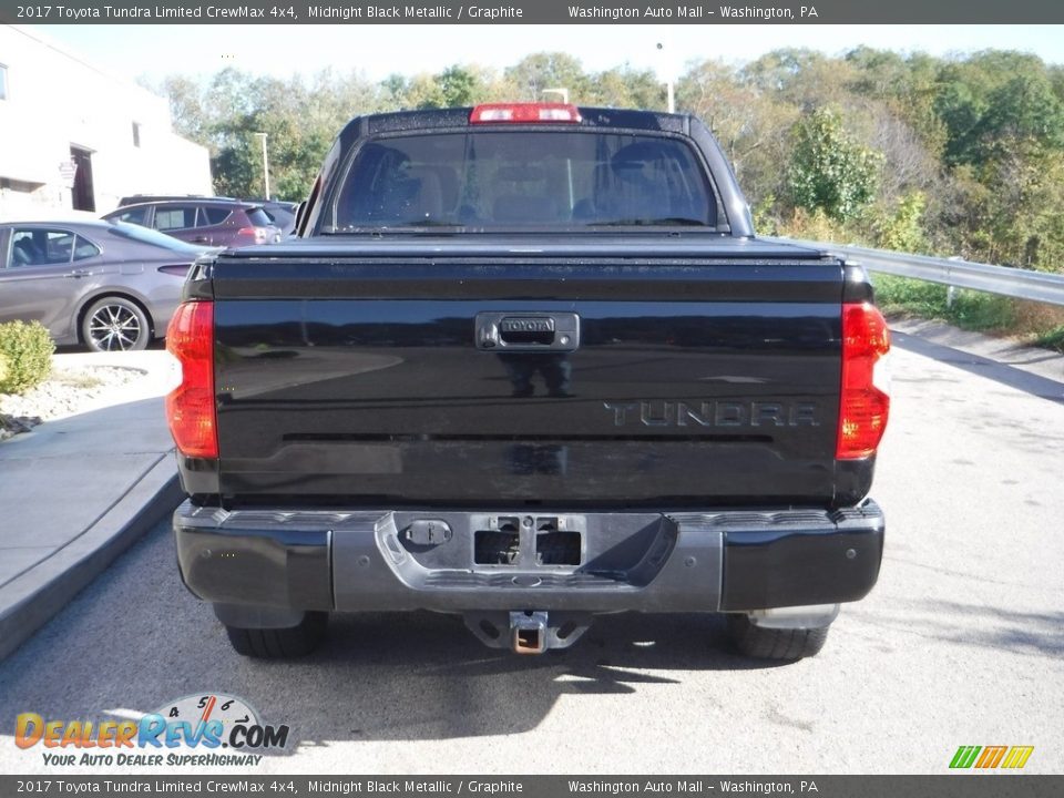 2017 Toyota Tundra Limited CrewMax 4x4 Midnight Black Metallic / Graphite Photo #16