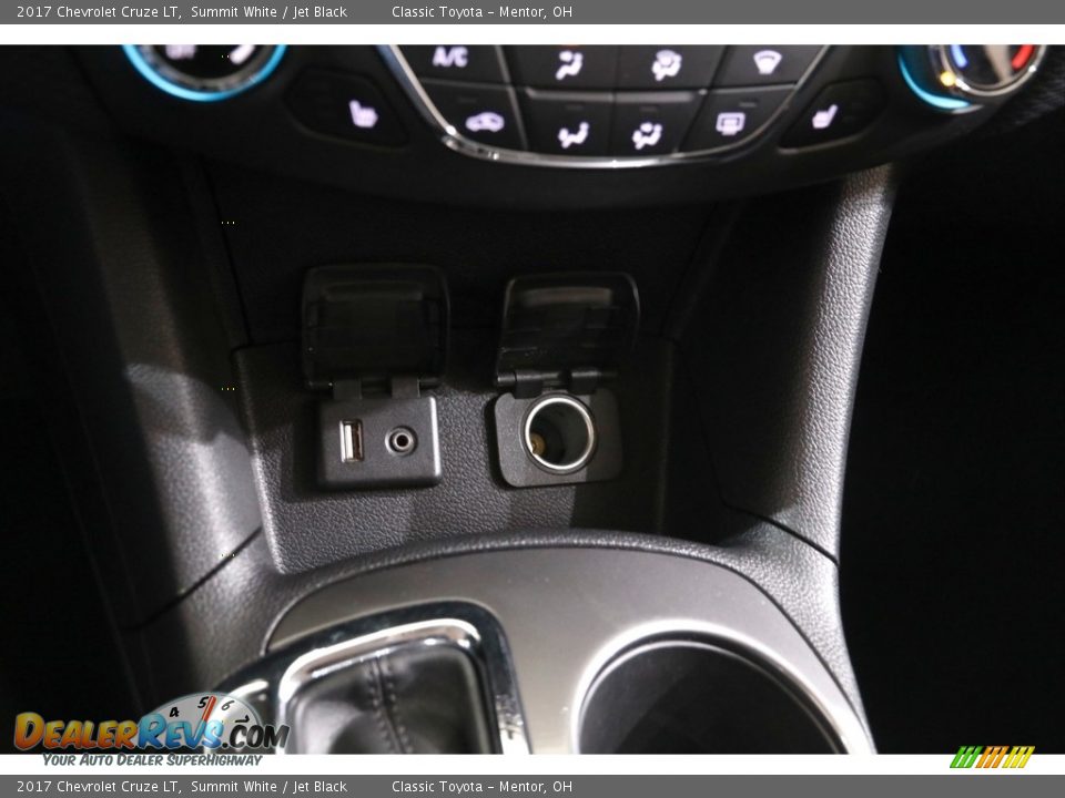 2017 Chevrolet Cruze LT Summit White / Jet Black Photo #13