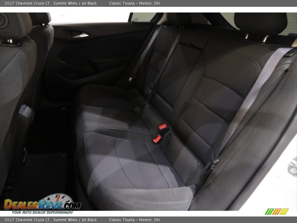 2017 Chevrolet Cruze LT Summit White / Jet Black Photo #16