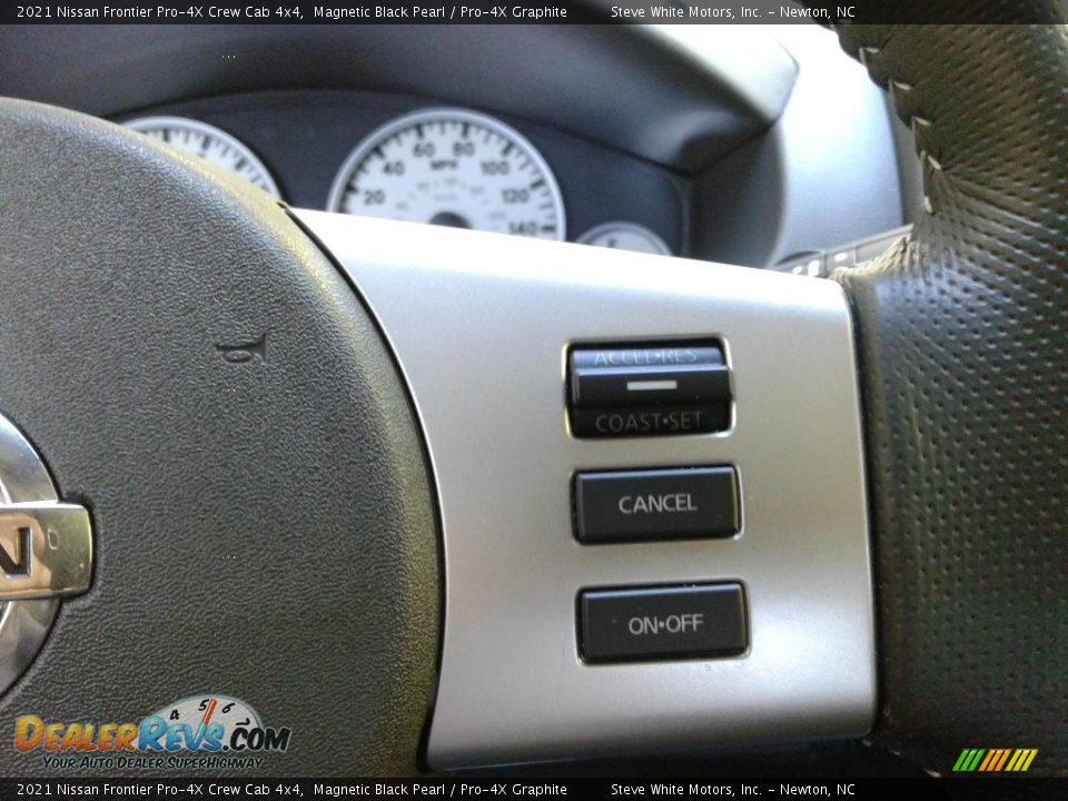 2021 Nissan Frontier Pro-4X Crew Cab 4x4 Steering Wheel Photo #20