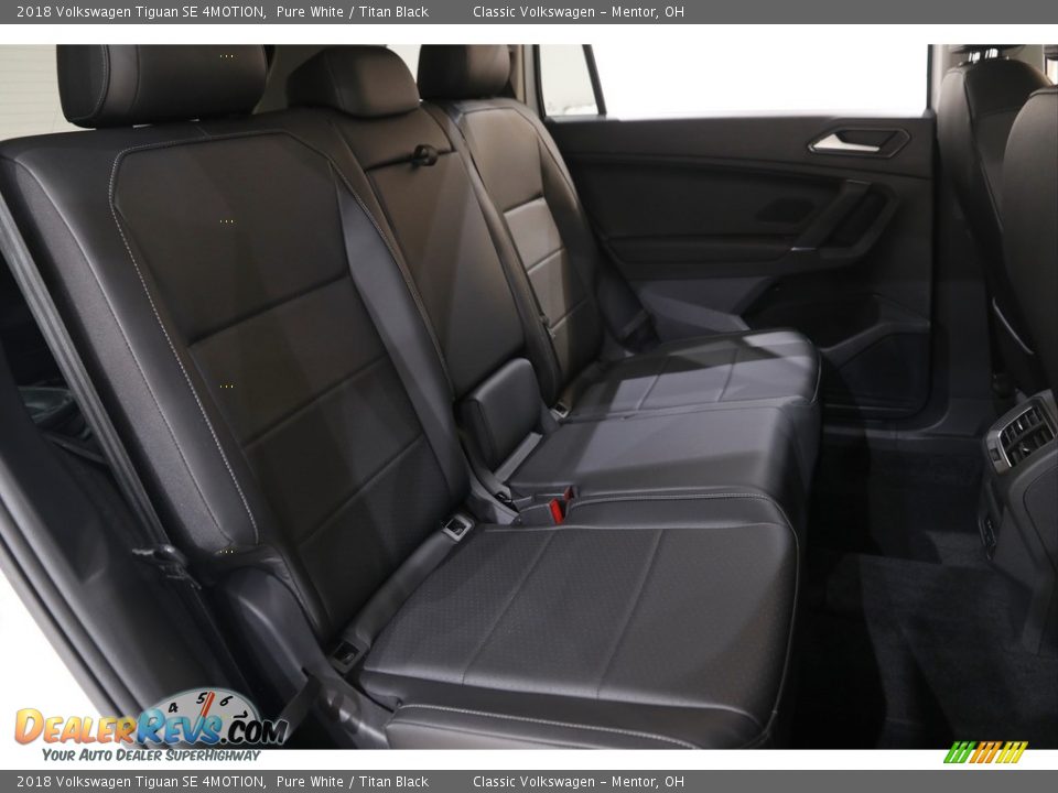 2018 Volkswagen Tiguan SE 4MOTION Pure White / Titan Black Photo #15