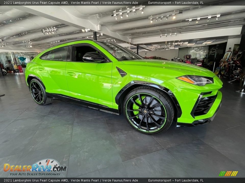 Verde Mantis Pearl 2021 Lamborghini Urus Pearl Capsule AWD Photo #5