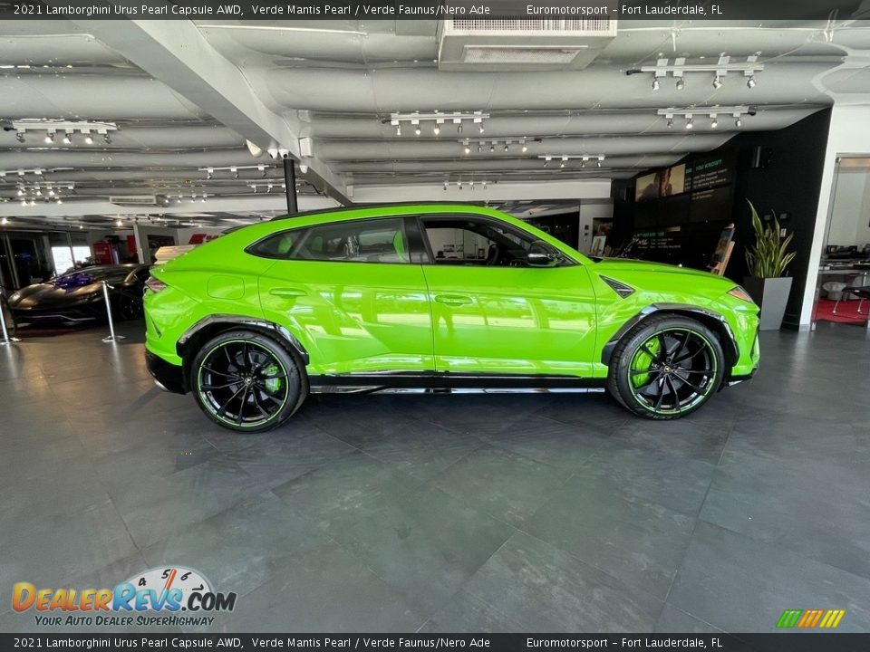 Verde Mantis Pearl 2021 Lamborghini Urus Pearl Capsule AWD Photo #6