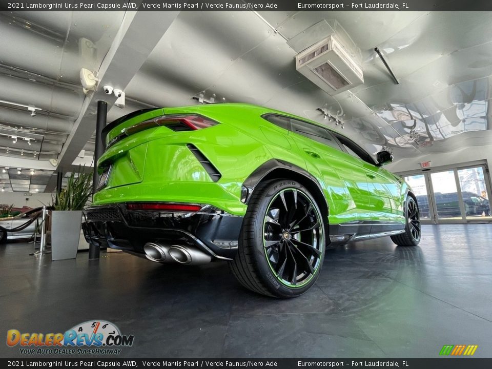 2021 Lamborghini Urus Pearl Capsule AWD Verde Mantis Pearl / Verde Faunus/Nero Ade Photo #11