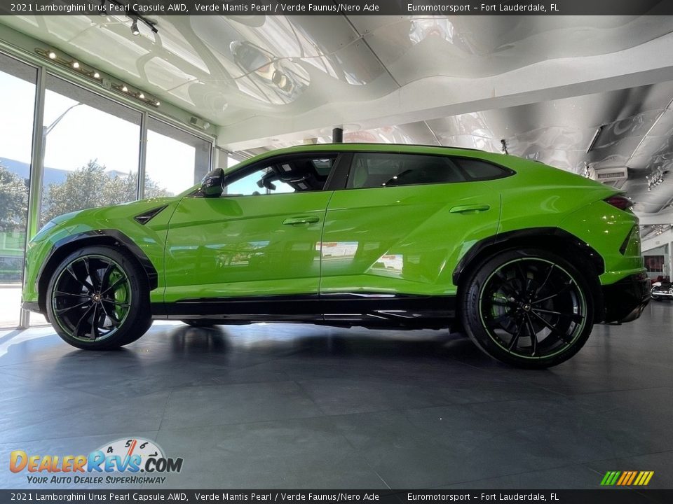 Verde Mantis Pearl 2021 Lamborghini Urus Pearl Capsule AWD Photo #16