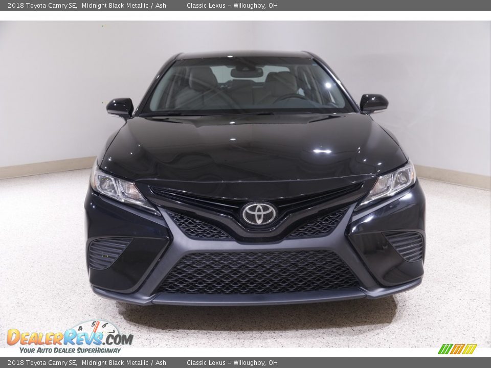 2018 Toyota Camry SE Midnight Black Metallic / Ash Photo #2