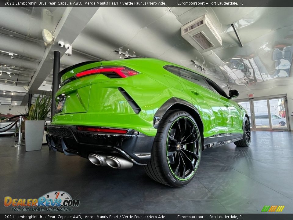 2021 Lamborghini Urus Pearl Capsule AWD Verde Mantis Pearl / Verde Faunus/Nero Ade Photo #25