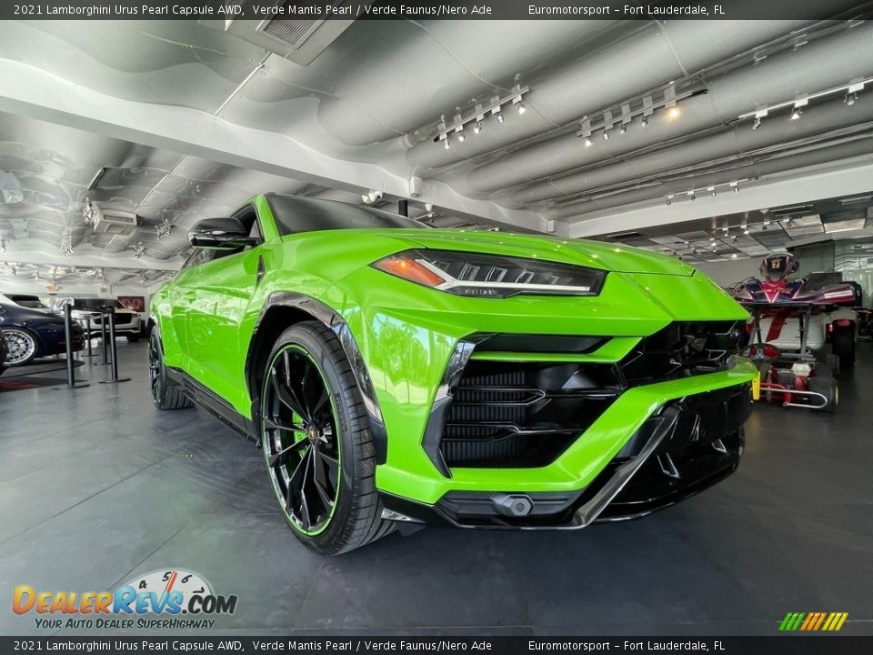 Verde Mantis Pearl 2021 Lamborghini Urus Pearl Capsule AWD Photo #29