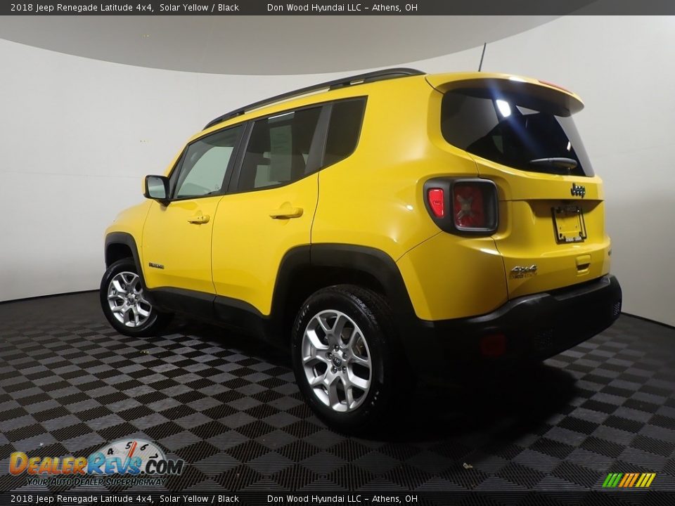 2018 Jeep Renegade Latitude 4x4 Solar Yellow / Black Photo #11