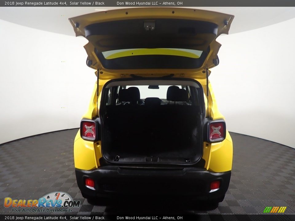 2018 Jeep Renegade Latitude 4x4 Solar Yellow / Black Photo #14