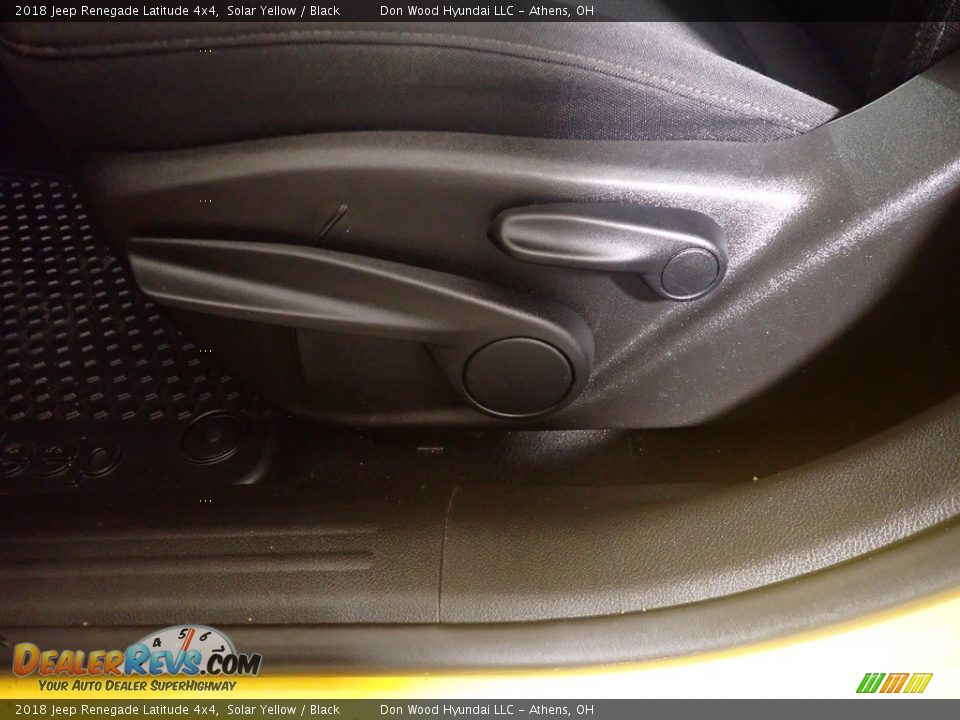 2018 Jeep Renegade Latitude 4x4 Solar Yellow / Black Photo #23