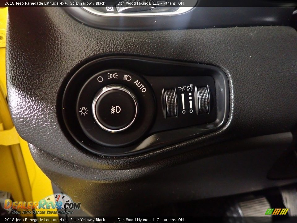 2018 Jeep Renegade Latitude 4x4 Solar Yellow / Black Photo #31