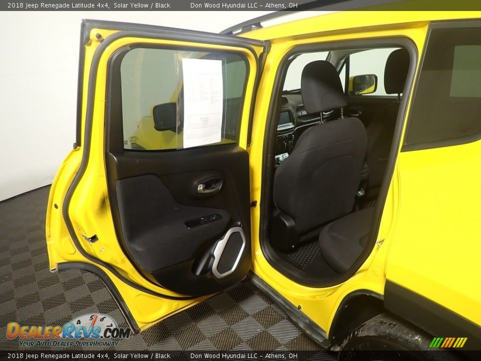 2018 Jeep Renegade Latitude 4x4 Solar Yellow / Black Photo #34