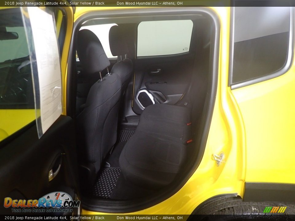 2018 Jeep Renegade Latitude 4x4 Solar Yellow / Black Photo #35