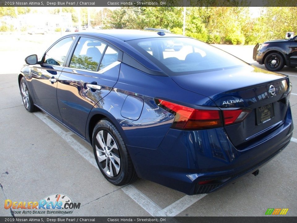 2019 Nissan Altima S Deep Blue Pearl / Charcoal Photo #9