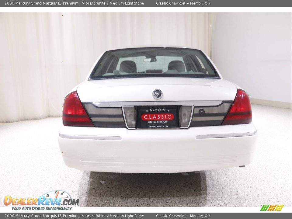 2006 Mercury Grand Marquis LS Premium Vibrant White / Medium Light Stone Photo #14