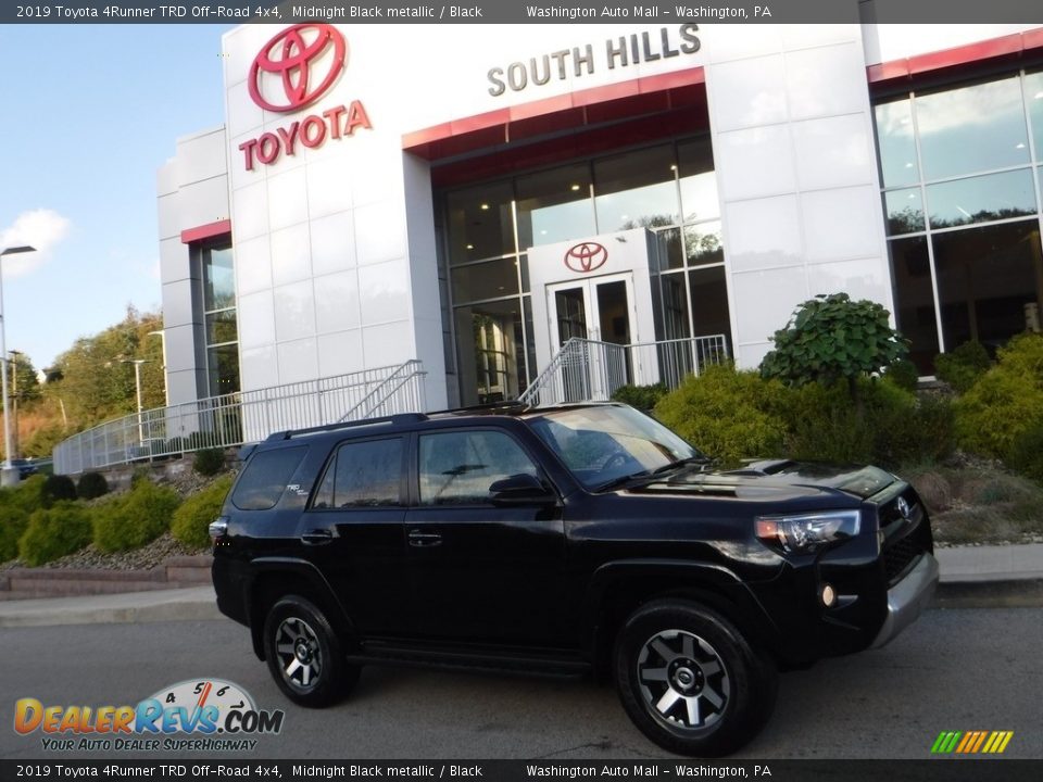 2019 Toyota 4Runner TRD Off-Road 4x4 Midnight Black metallic / Black Photo #2