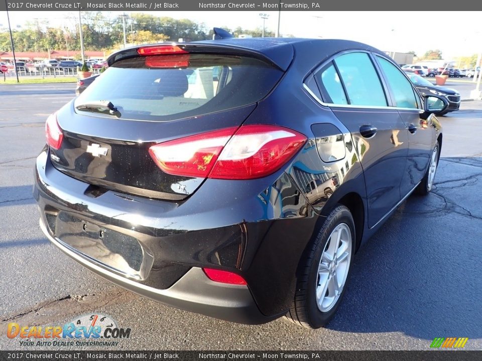 2017 Chevrolet Cruze LT Mosaic Black Metallic / Jet Black Photo #8