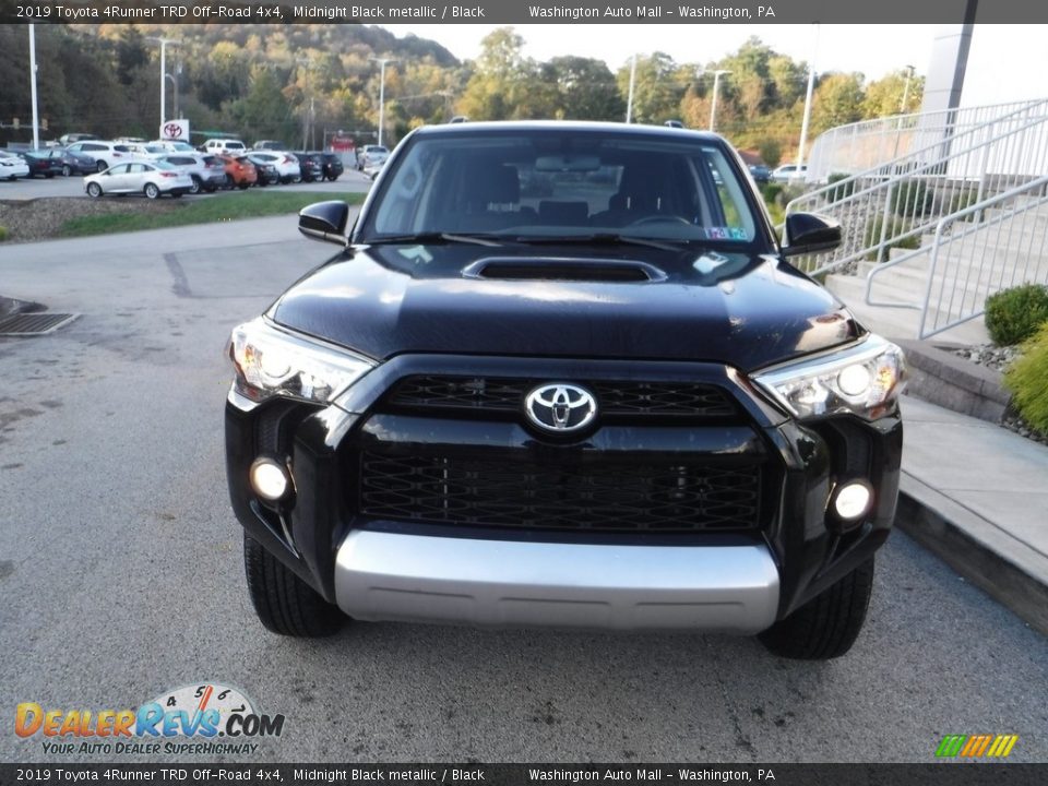 2019 Toyota 4Runner TRD Off-Road 4x4 Midnight Black metallic / Black Photo #11